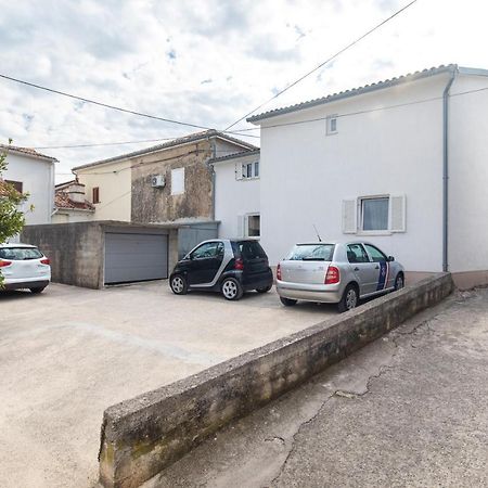 Apartman Umpa Omišalj Exteriér fotografie