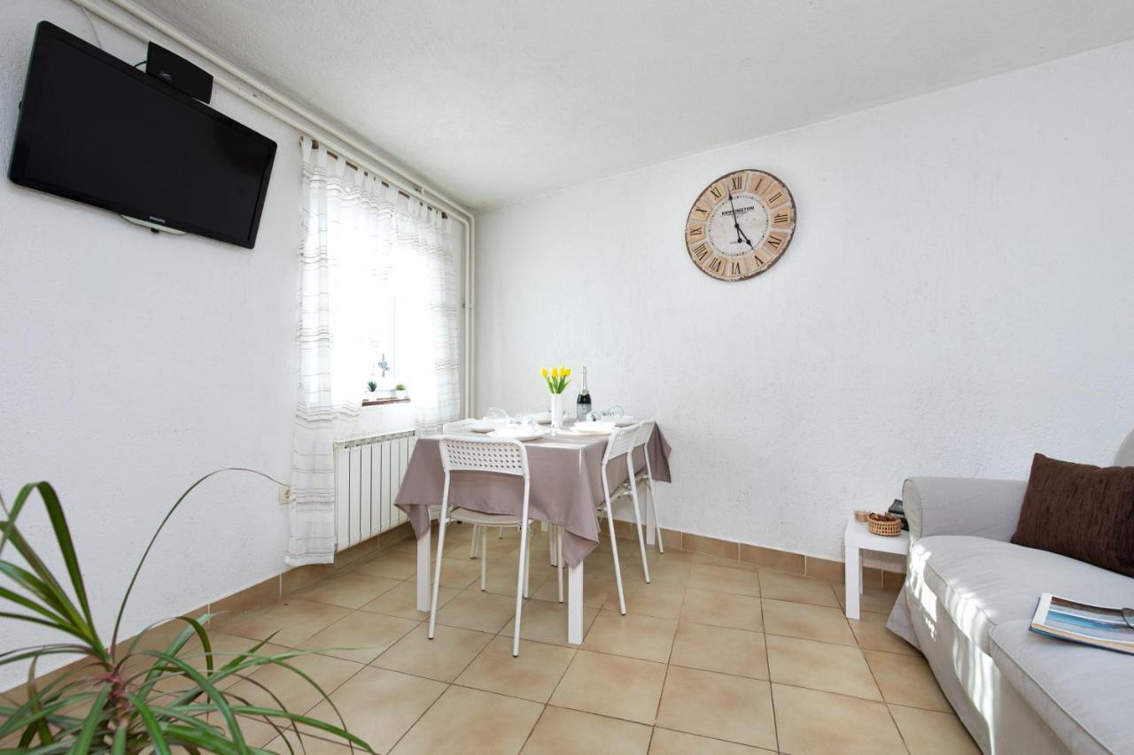 Apartman Umpa Omišalj Exteriér fotografie